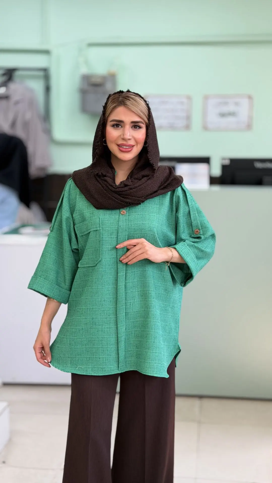 مانتو شانتون سه دکمه جلو بسته تک جیب نما